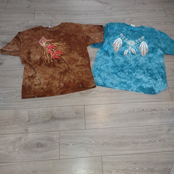 VINTAGE 80s native art shirts x 2 - Picture 1 of 7